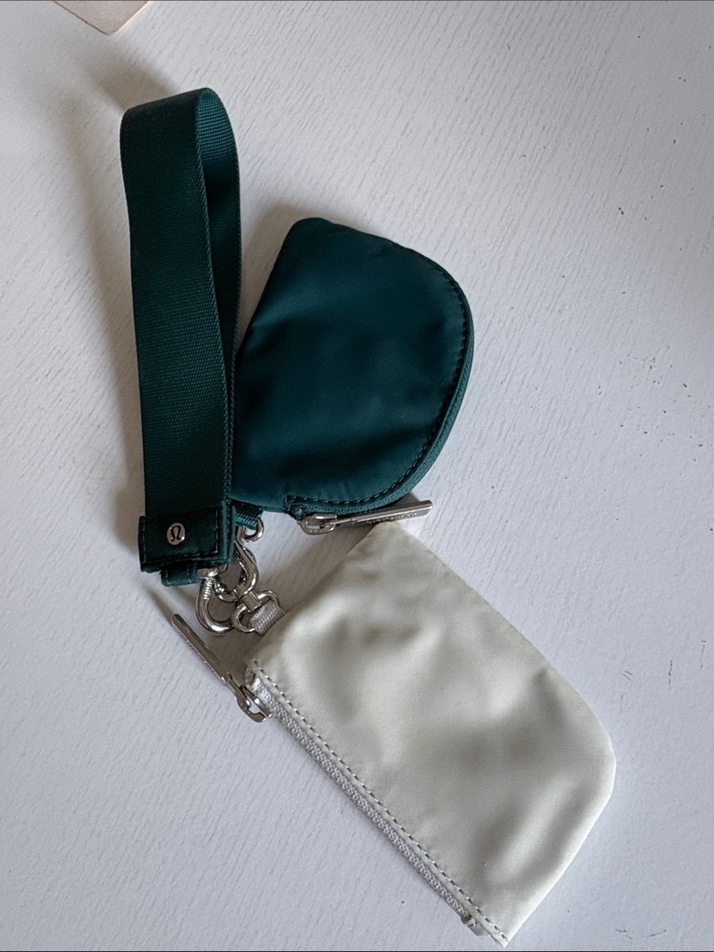 Lululemon wristlet - Picture 2 of 2